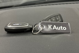 musta Ford Kuga 2021 kuva 32.
