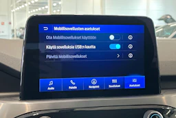 Valkoinen Ford Kuga 2021 kuva 20.