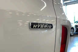 Valkoinen Ford Kuga 2021 kuva 29.