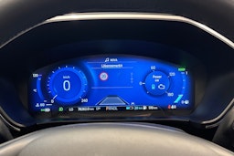 punainen Ford Kuga 2021 kuva 17.