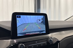 punainen Ford Kuga 2021 kuva 20.