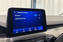 punainen Ford Kuga 2021 kuva 24.