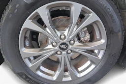 harmaa Ford Kuga 2021 kuva 12.
