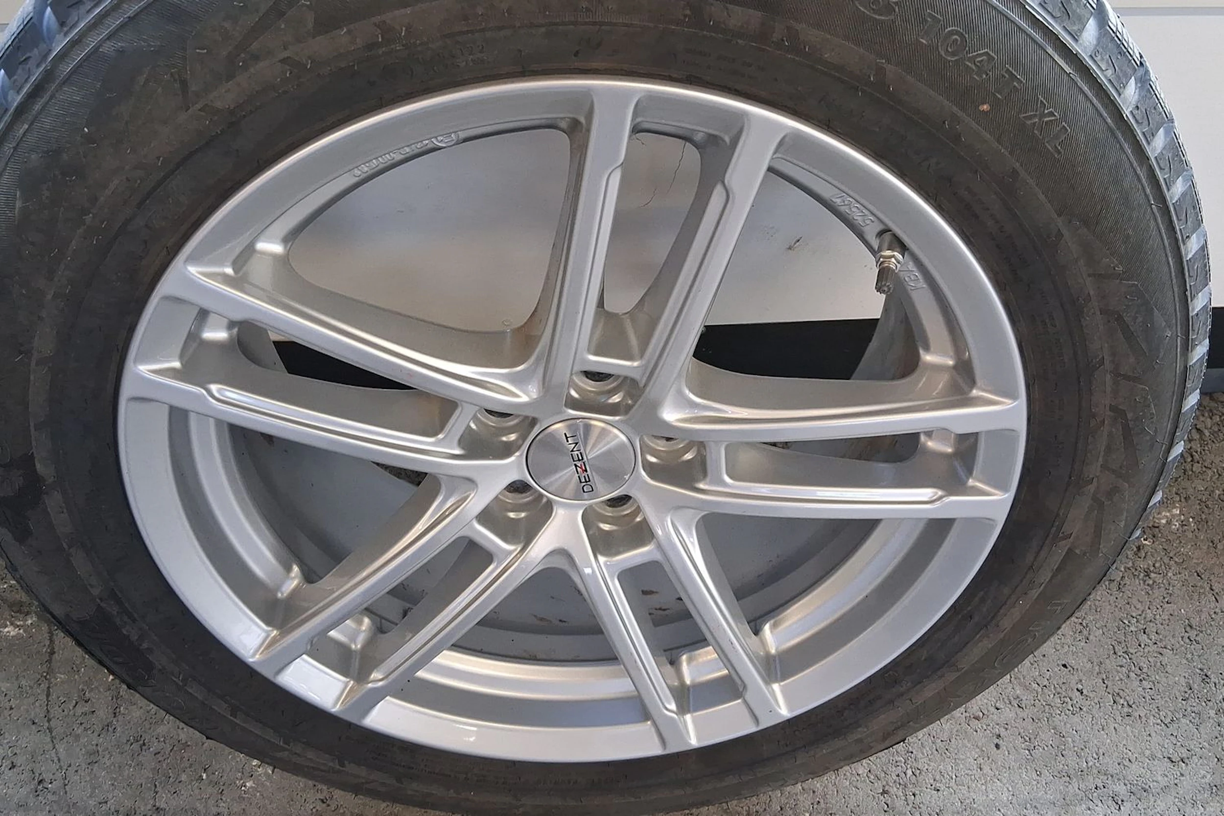 harmaa Ford Kuga 2021 kuva 16.