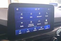 harmaa Ford Kuga 2021 kuva 17.