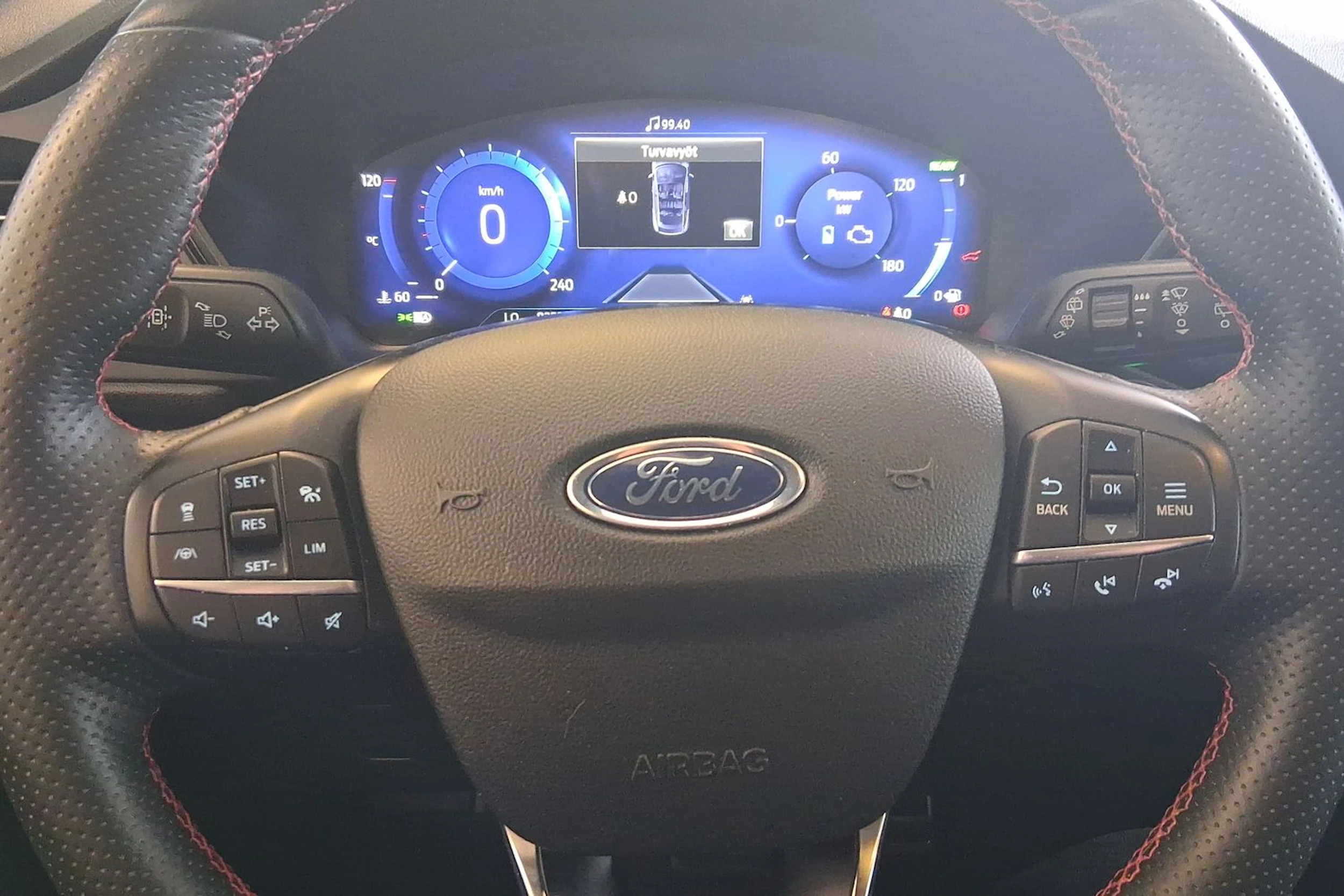 harmaa Ford Kuga 2021 kuva 19.