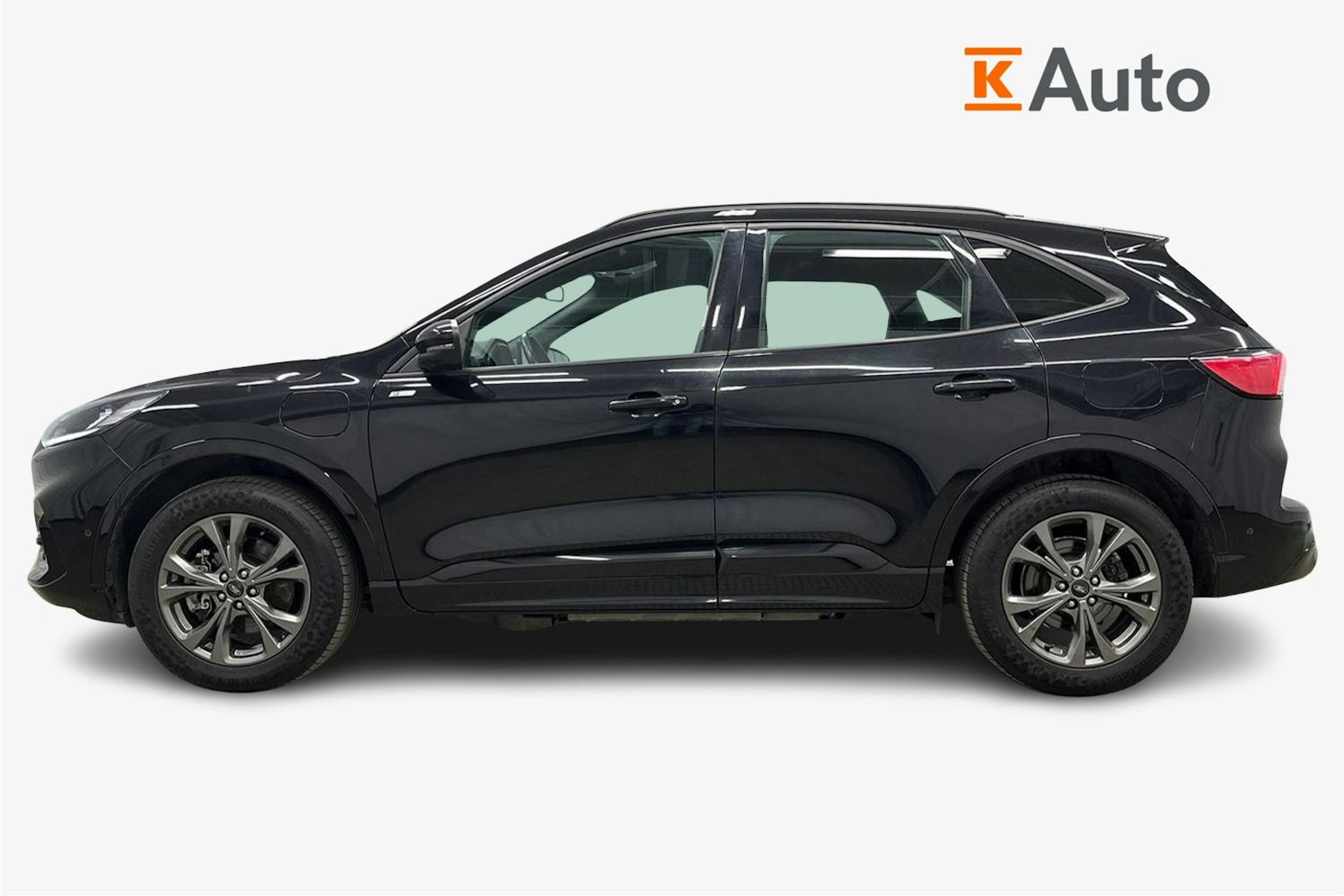 musta Ford Kuga 2021 kuva 6.