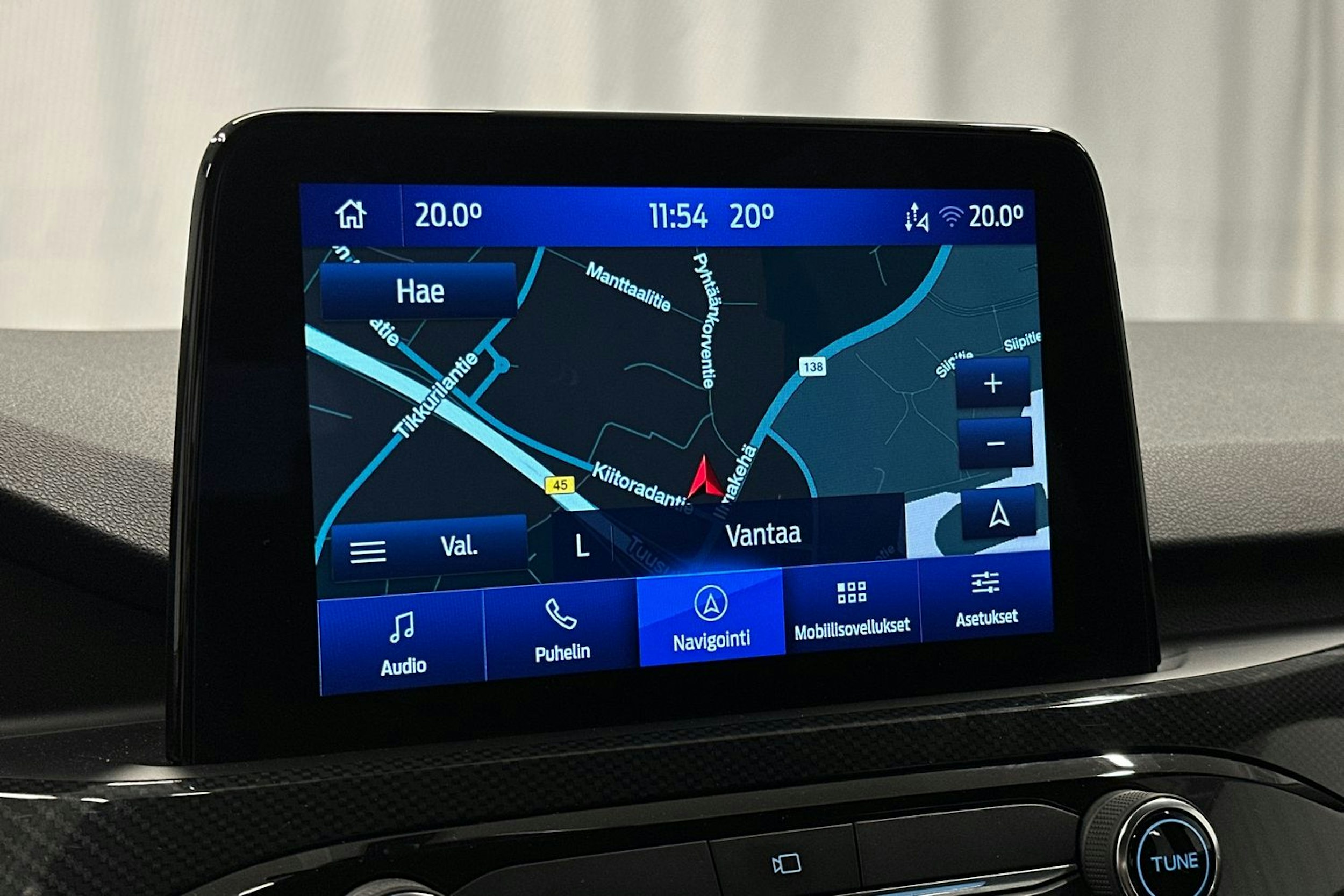 musta Ford Kuga 2021 kuva 21.