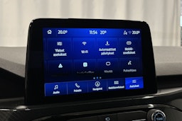 musta Ford Kuga 2021 kuva 22.