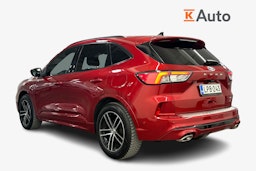 Punainen Ford Kuga 2021 kuva 2.