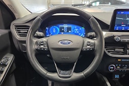 musta Ford Kuga 2021 kuva 14.