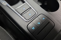 musta Ford Kuga 2021 kuva 22.