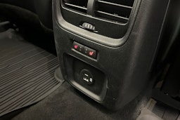 valkoinen Ford Kuga 2021 kuva 18.