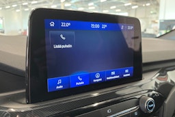 valkoinen Ford Kuga 2021 kuva 22.