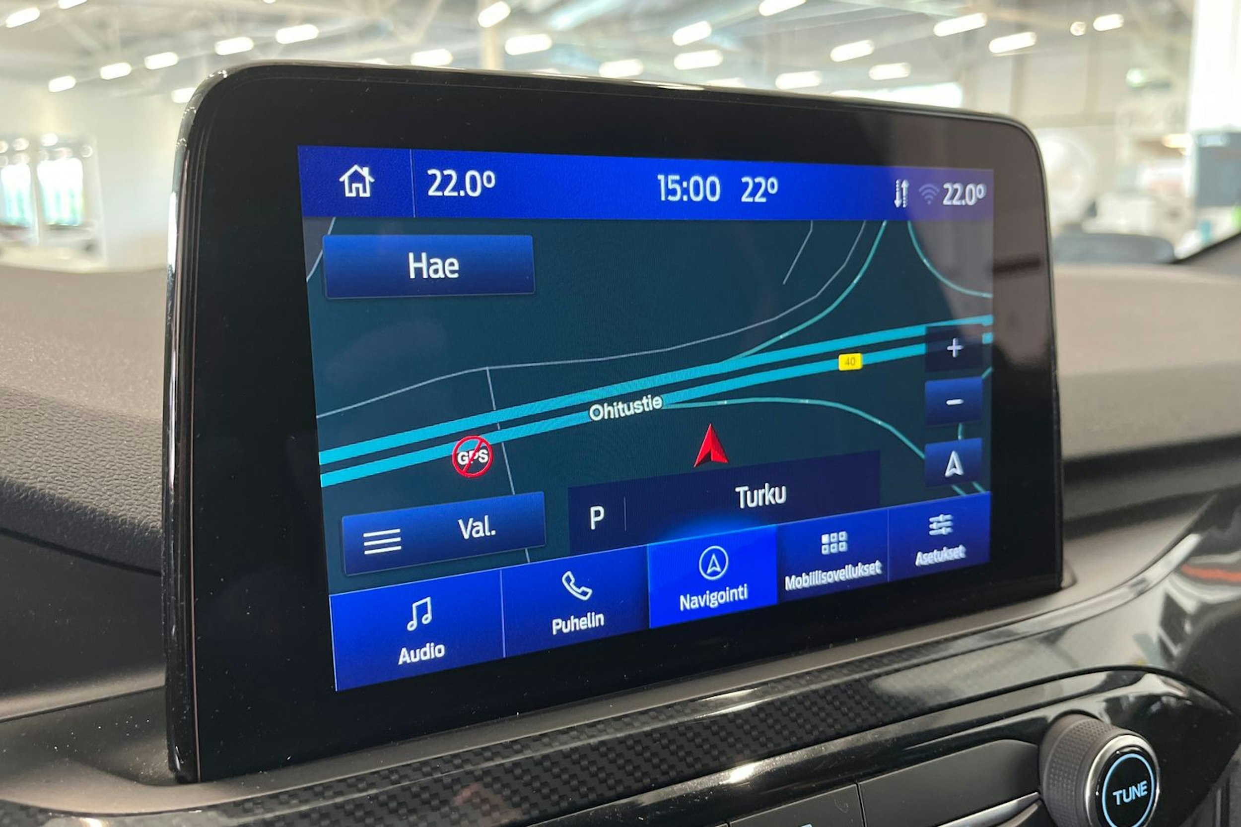 valkoinen Ford Kuga 2021 kuva 23.