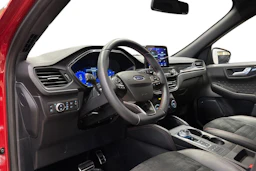 punainen Ford Kuga 2021 kuva 6.