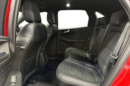 punainen Ford Kuga 2021 kuva 8.