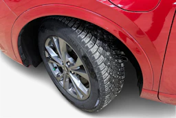 punainen Ford Kuga 2021 kuva 9.