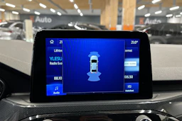 punainen Ford Kuga 2021 kuva 15.