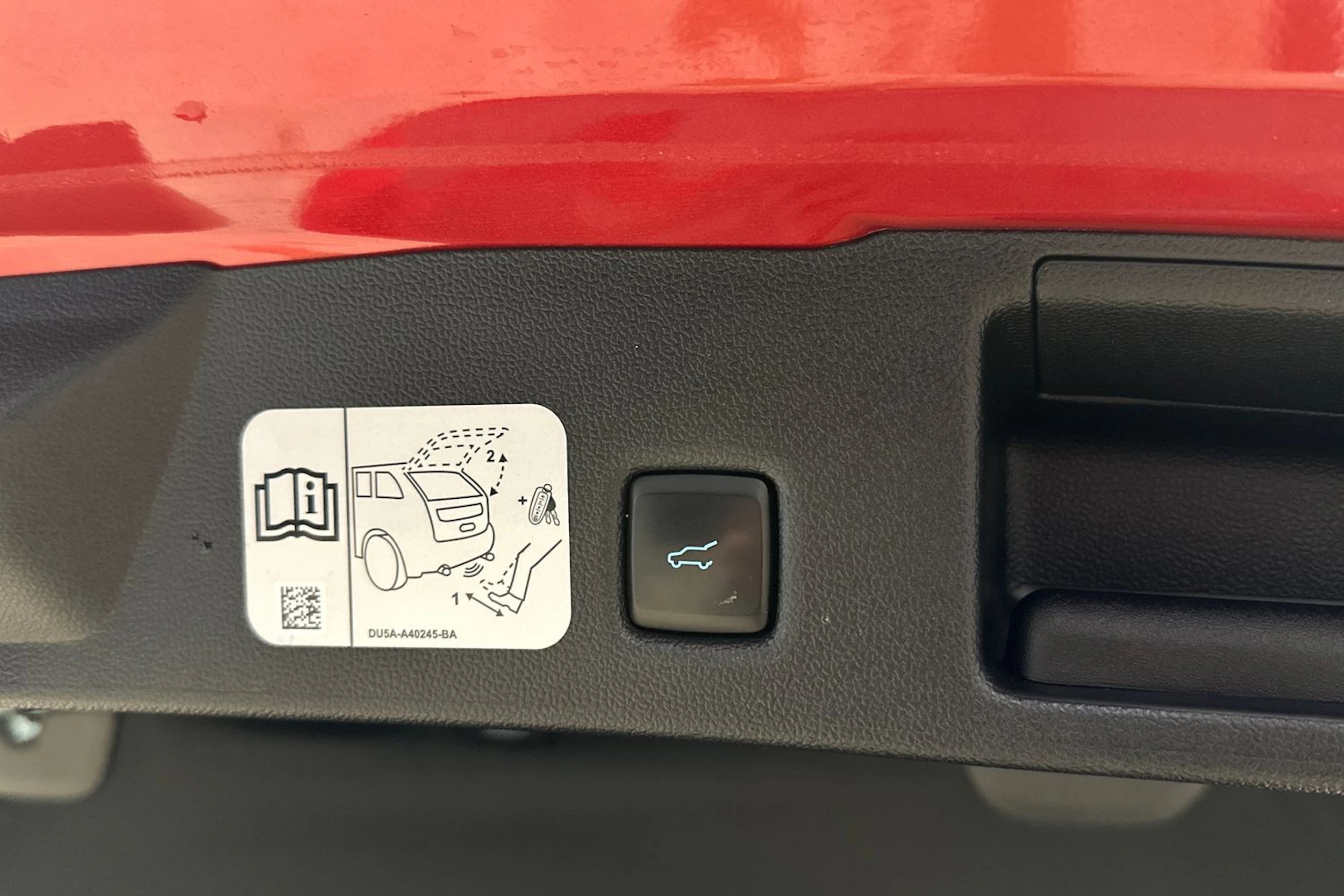 punainen Ford Kuga 2021 kuva 30.