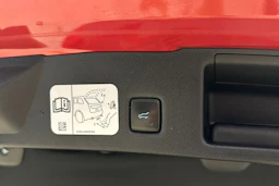 punainen Ford Kuga 2021 kuva 30.