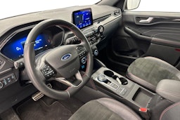 met. valkoinen Ford Kuga 2021 kuva 6.