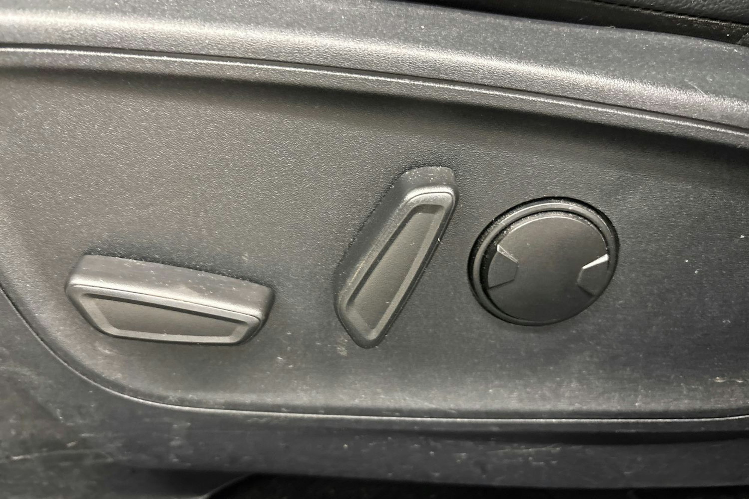 met. valkoinen Ford Kuga 2021 kuva 17.