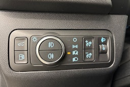 met. valkoinen Ford Kuga 2021 kuva 18.