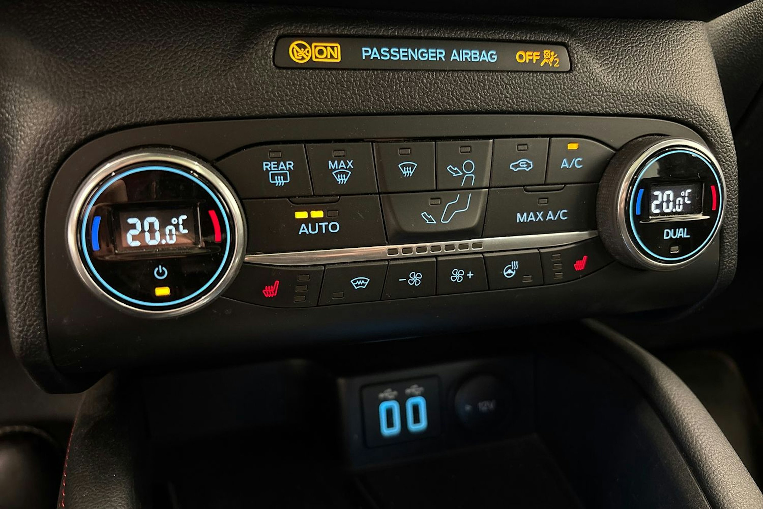 met. valkoinen Ford Kuga 2021 kuva 27.