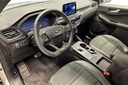 harmaa Ford Kuga 2021 kuva 6.