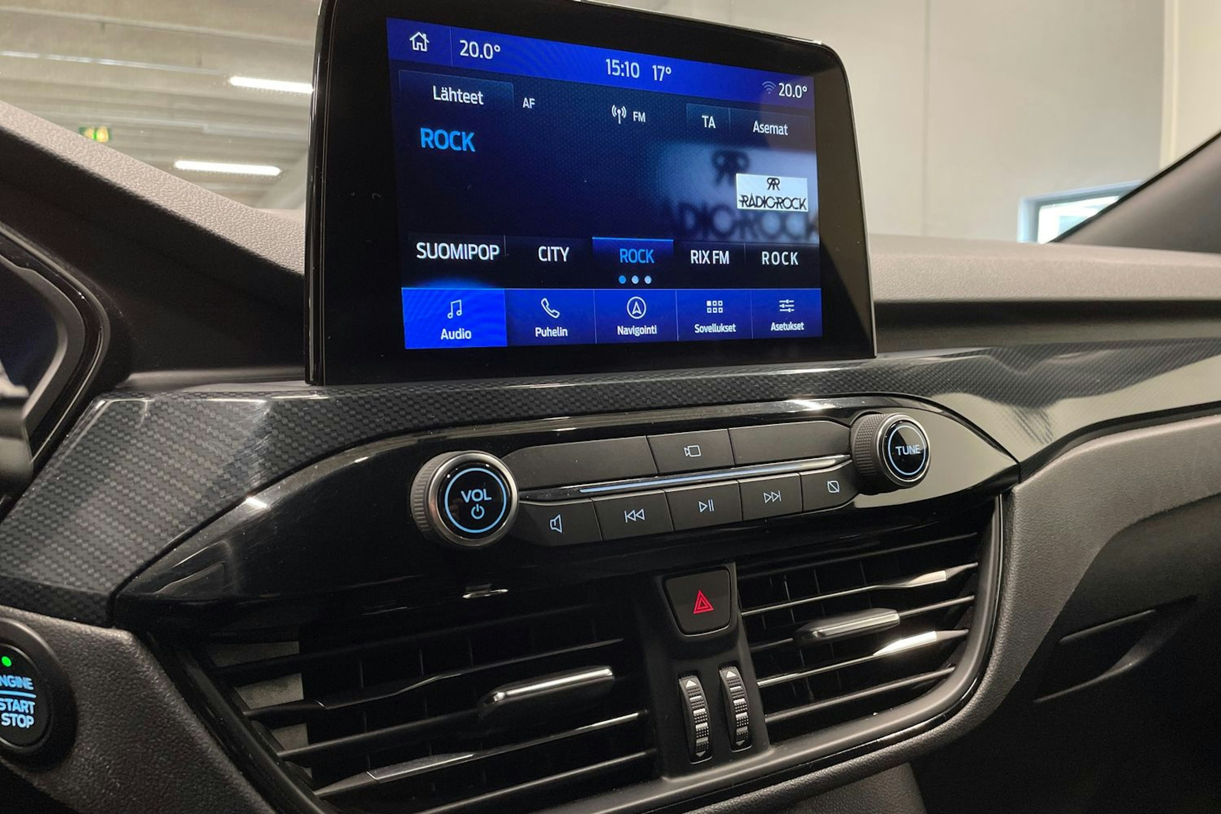 harmaa Ford Kuga 2021 kuva 14.
