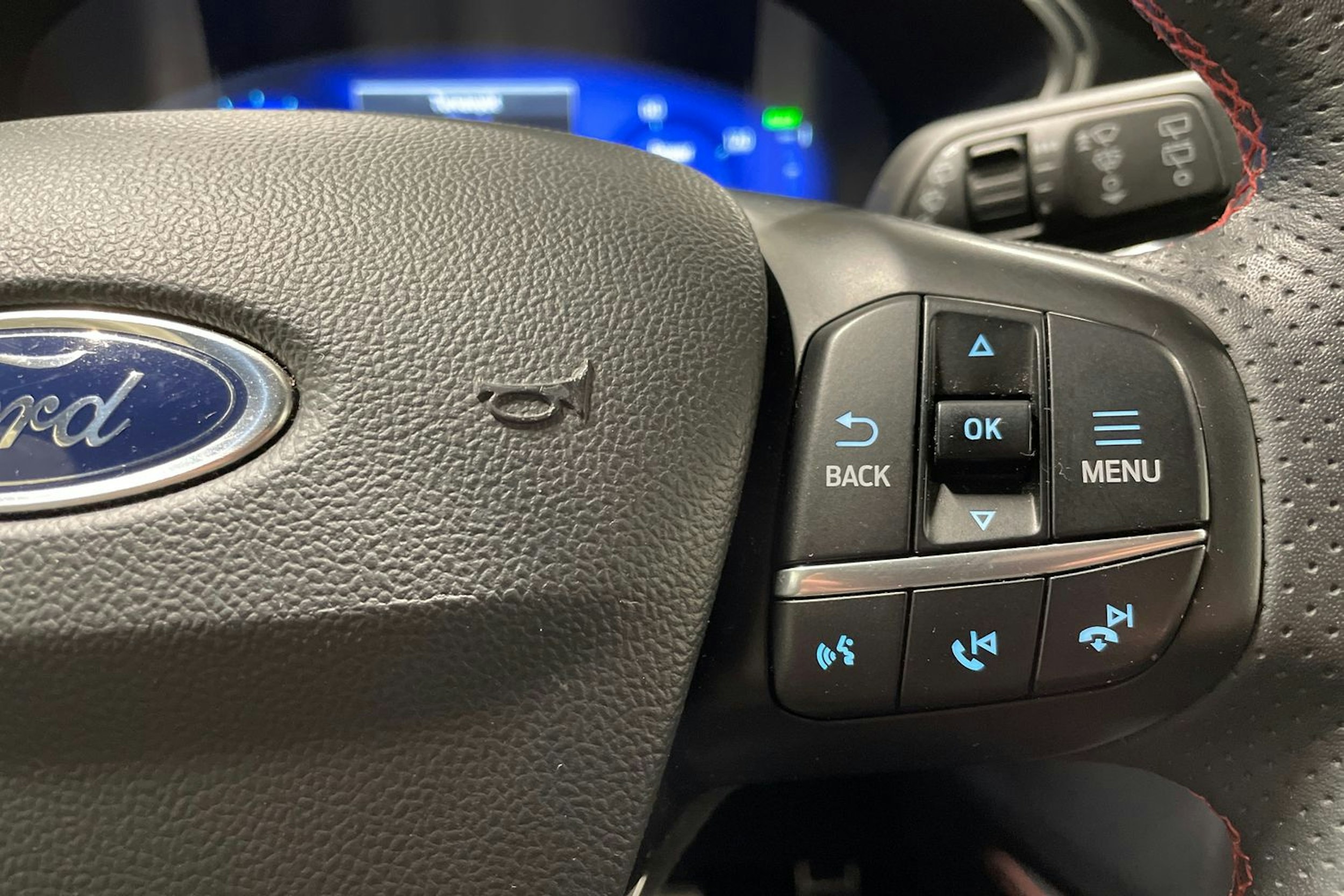 harmaa Ford Kuga 2021 kuva 24.