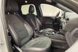harmaa Ford Kuga 2021 kuva 27.