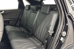 musta Ford Kuga 2021 kuva 8.