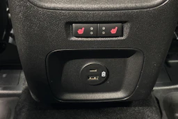 musta Ford Kuga 2021 kuva 11.