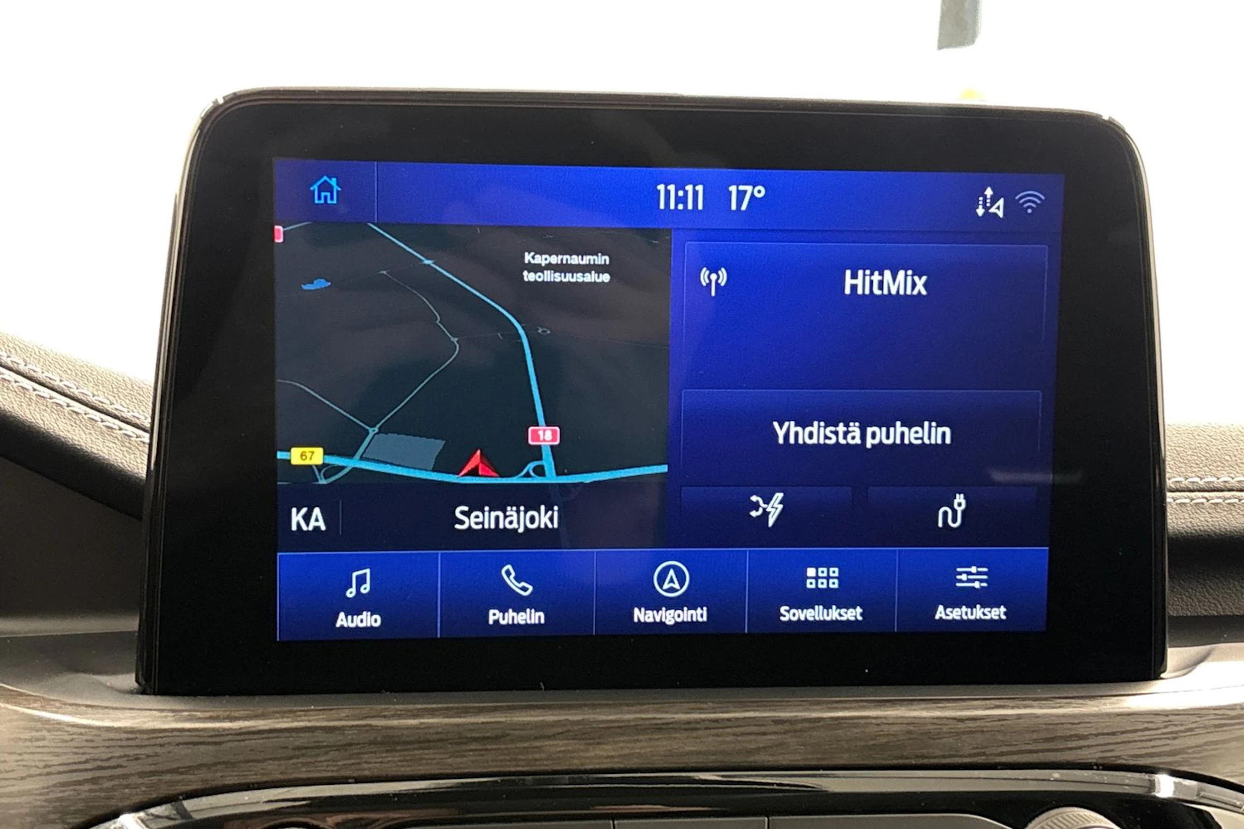 musta Ford Kuga 2021 kuva 20.