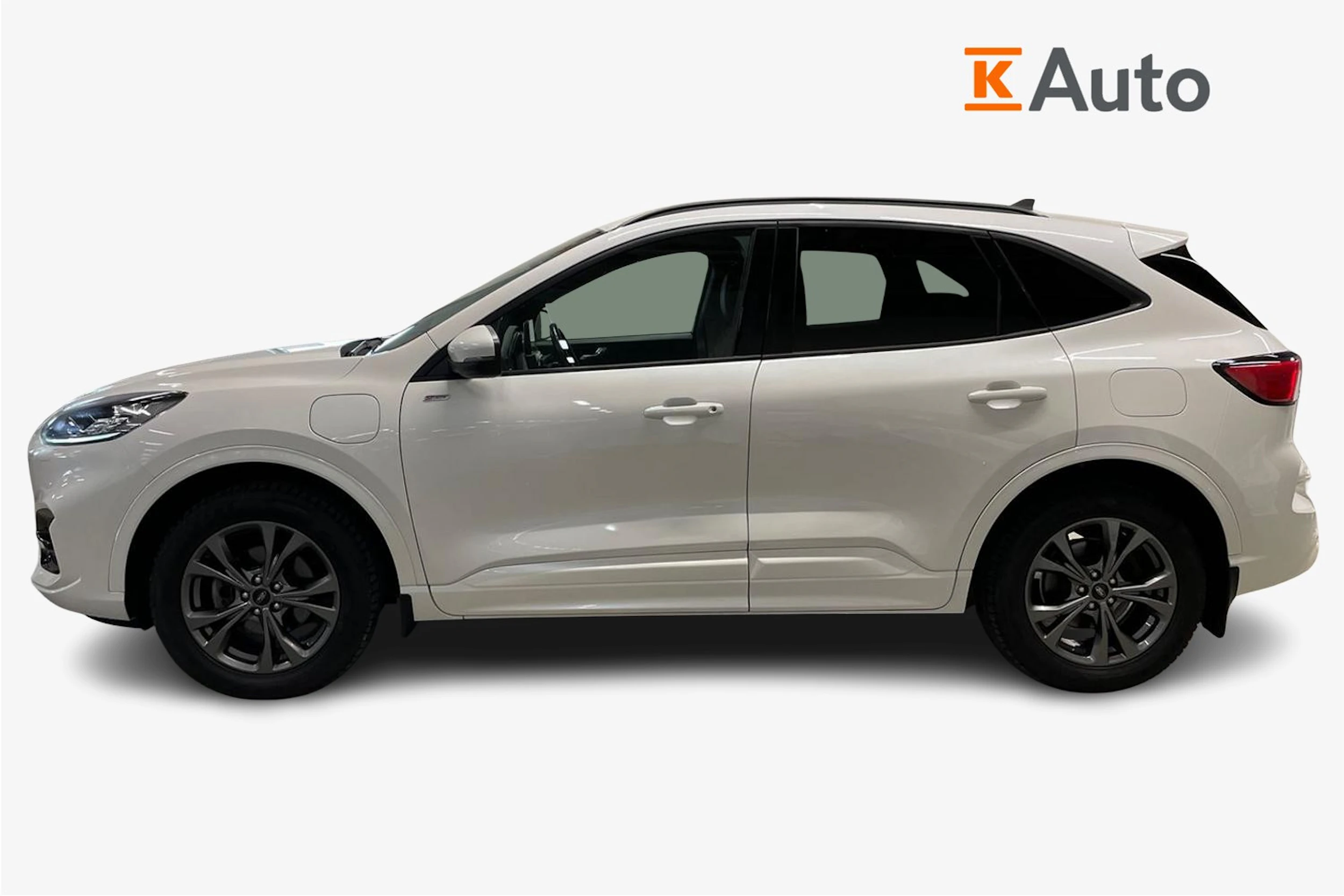 valkoinen Ford Kuga 2021 kuva 5.