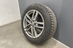 valkoinen Ford Kuga 2021 kuva 11.