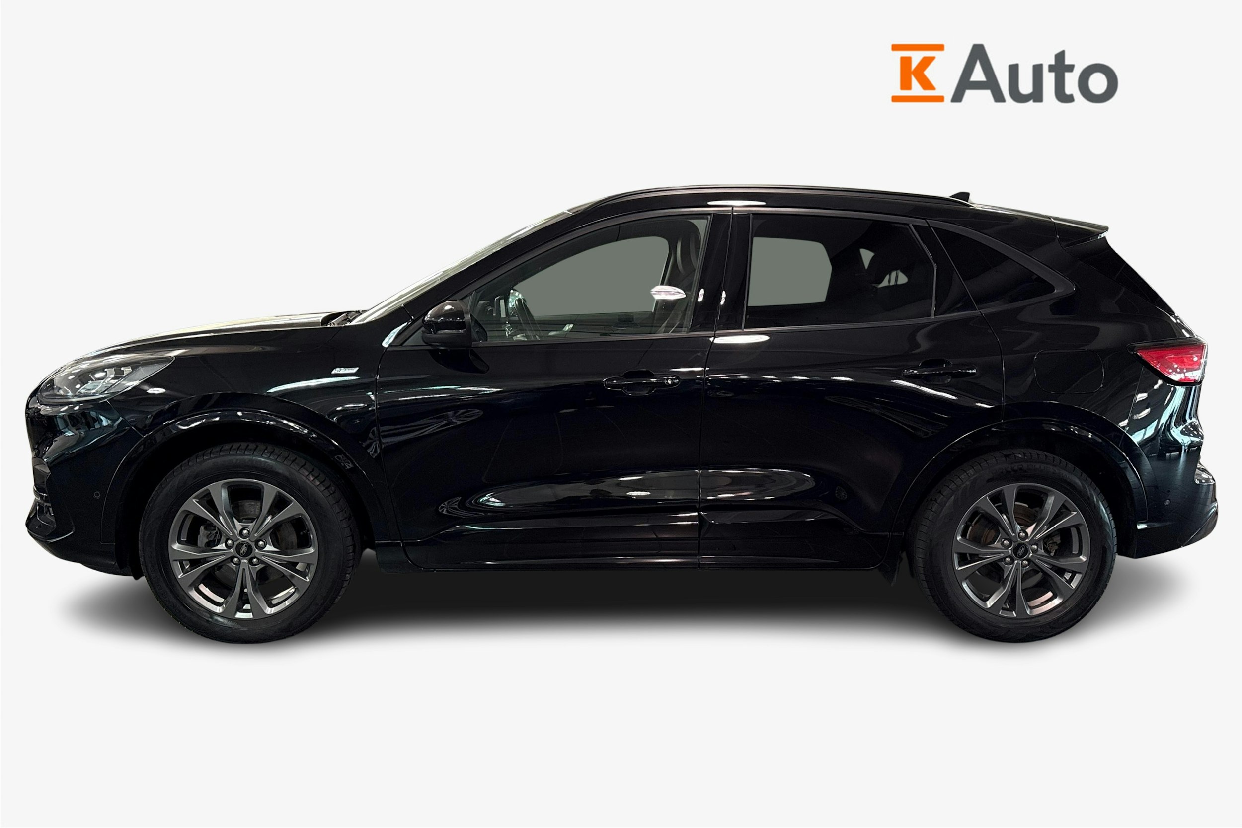 musta Ford Kuga 2022 kuva 5.
