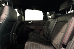 musta Ford Kuga 2022 kuva 8.
