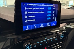 musta Ford Kuga 2022 kuva 22.