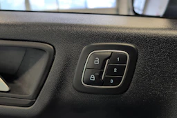 harmaa Ford Kuga 2022 kuva 16.