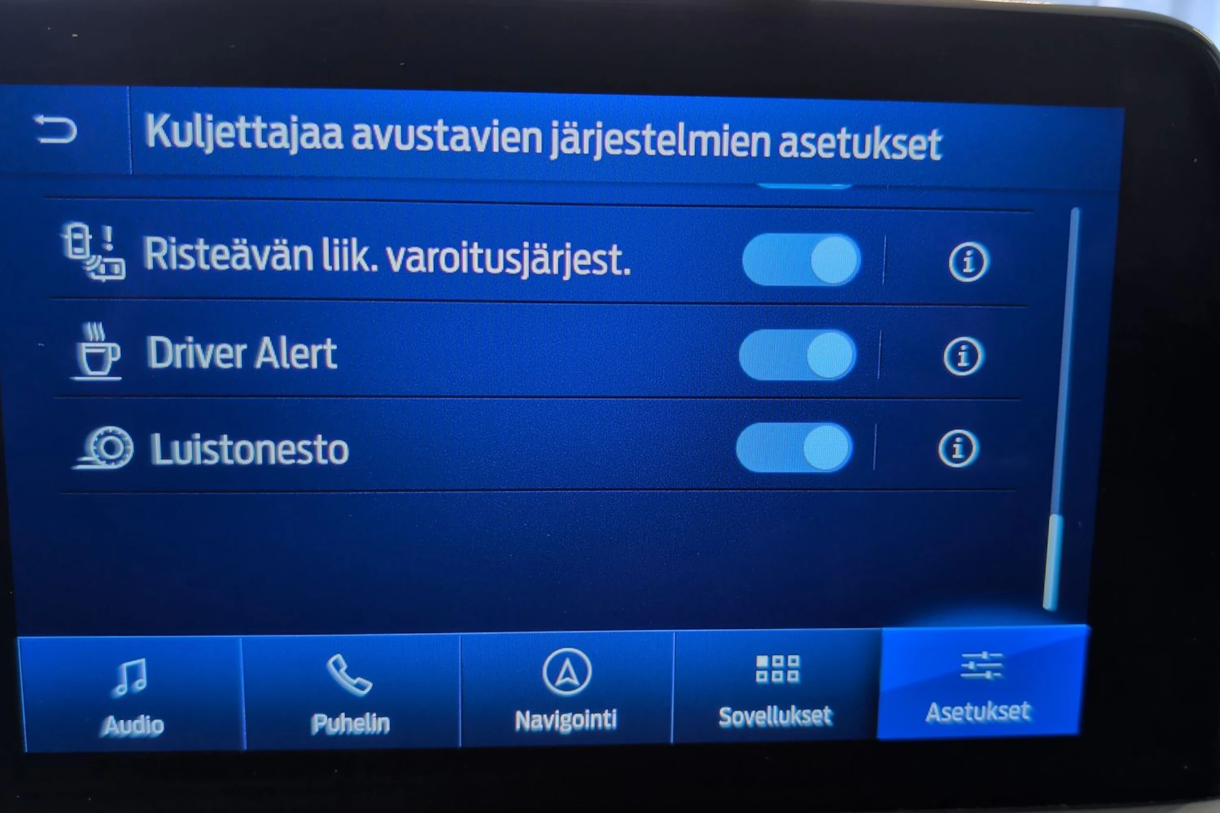 harmaa Ford Kuga 2022 kuva 23.