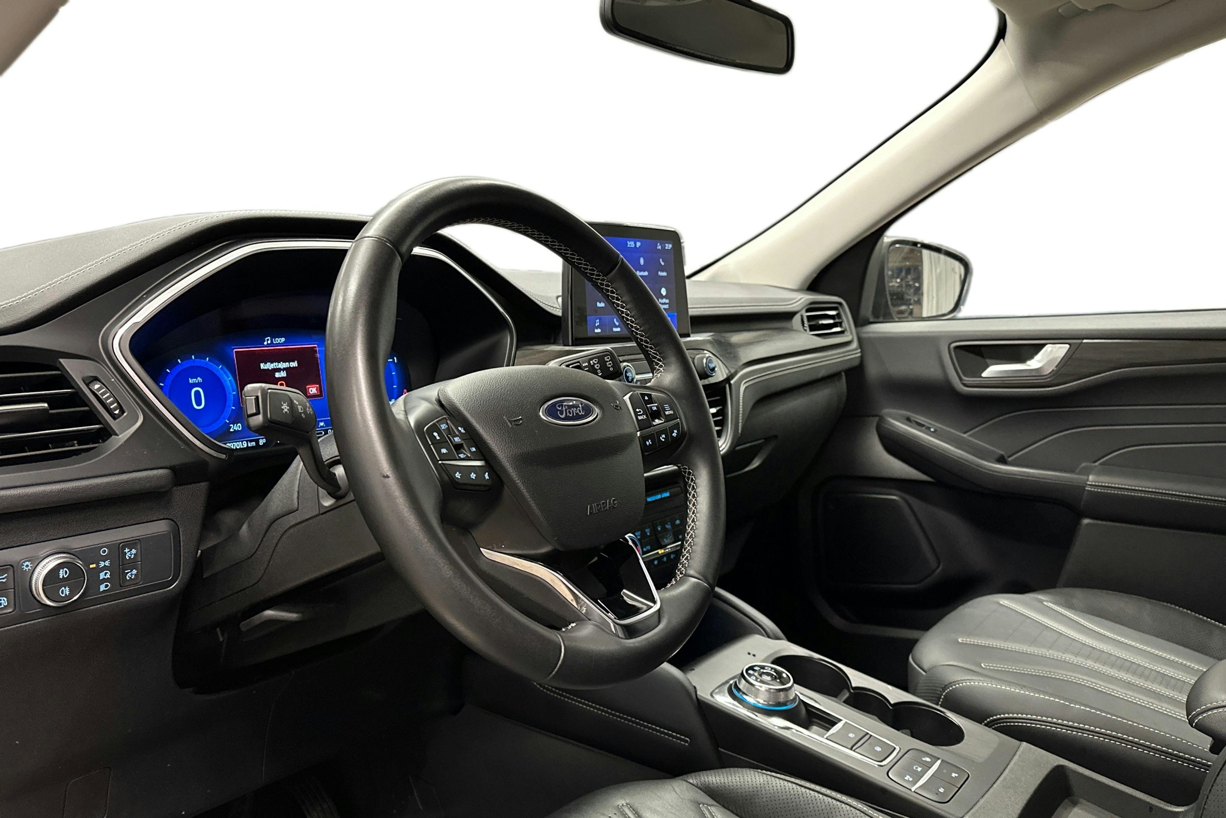 sininen Ford Kuga 2022 kuva 3.