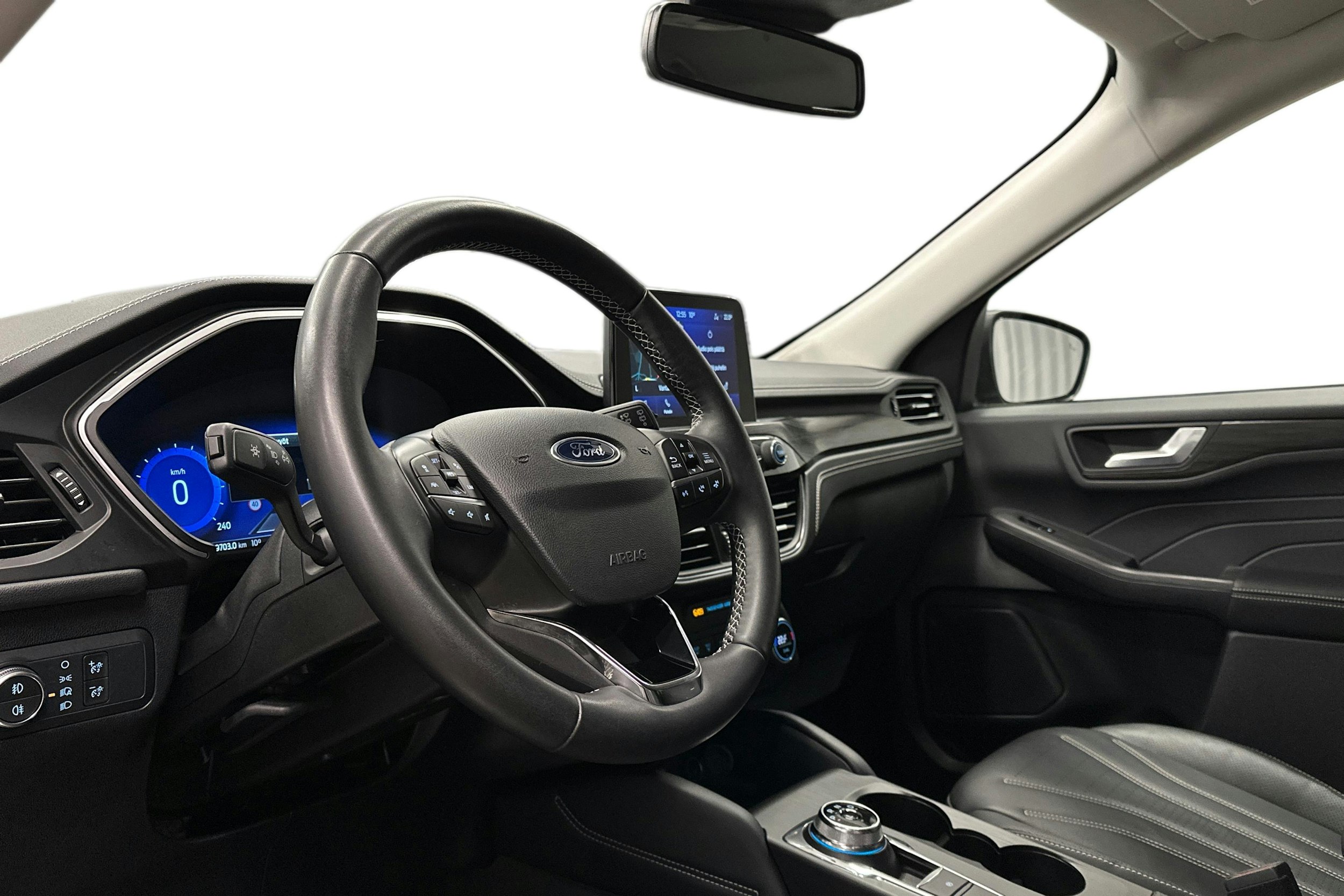 sininen Ford Kuga 2022 kuva 7.