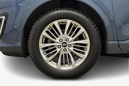 sininen Ford Kuga 2022 kuva 11.