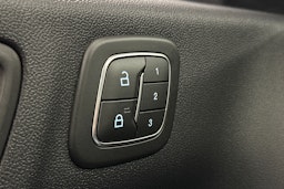 sininen Ford Kuga 2022 kuva 19.