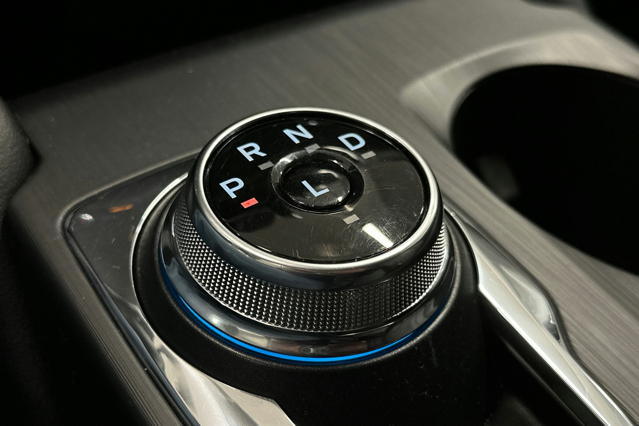 sininen Ford Kuga 2022 kuva 32.