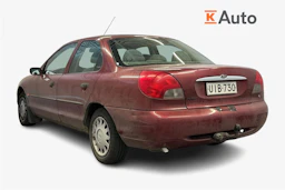 Punainen Ford MONDEO 1998 kuva 5.
