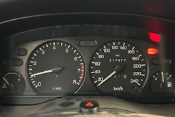 Punainen Ford MONDEO 1998 kuva 19.